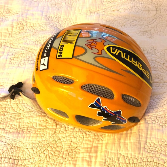 Black Diamond Other - Black diamond helmet